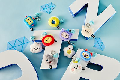 TREASURE キーホルダー & K-POP バッジ セット TREASURE TRUZ 公式グッズ PHOTO CARD KEY HOLDER トレジャー