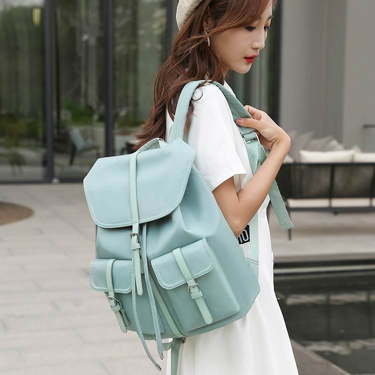 バッグ カバン レディース リュック バッグパック 大容量 多収納 多機能 便利 軽量 かわいい 大人可愛い シンプル カジュアル お洒落 かっこいい レトロ こなれ感 ラフ ボーイッシュ スポーティ
