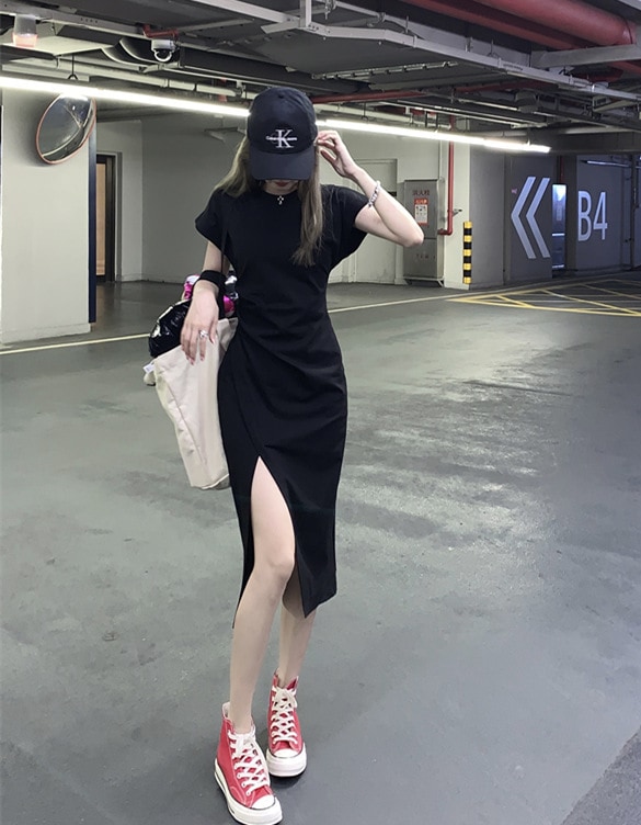 ワンピース デート ロング ロング丈 スリット かわいい 大人可愛い きれいめ シンプル カジュアル 大人 上品 おしゃれ お洒落 主役級 存在感 夏 10代 20代 30代 レディース 女性用 OL