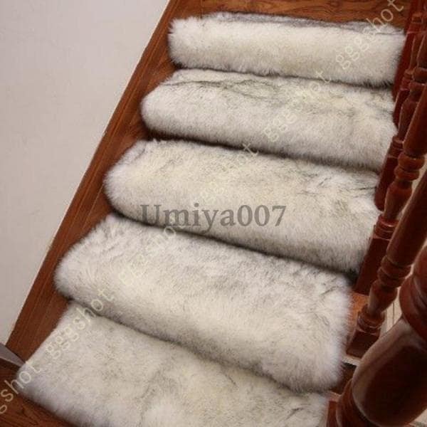 5枚 階段マット 転倒防止 キズ防止 ふわふわ 滑り止め 防音 足腰にやさしい 厚手 キズ防止 吸着 ズレない 耐久的 四季通用 階段クッション