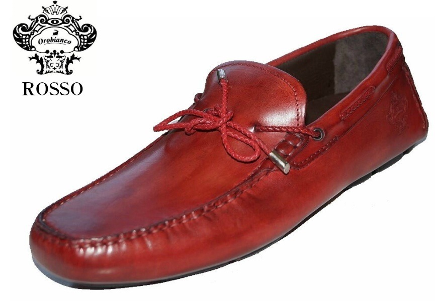 本革 ドライビング モカシンスリッポンシューズ COMOOROBIANCO (オロビアンコ) イタリア製のモカシンスリッポンは年齢層を問わないクラシックモデル