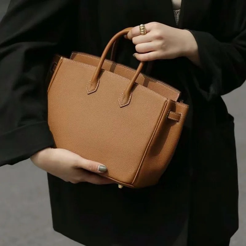 女性のための本革のショルダーバッグ,カジュアルなトートバッグ,ヴィンテージ,ラグジュアリー,バケットの肩,ホボ,新しいデザイン,2022