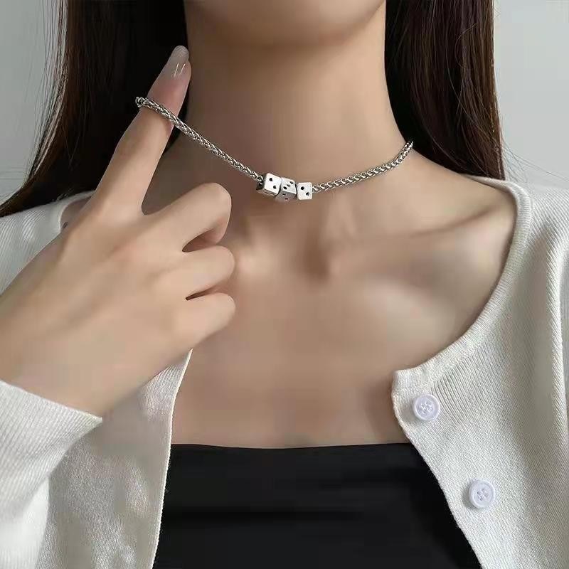 dice ヒップホップ ネックレス メンズ レディース トレンド ブランド インズネックレス コールドスタイル ストリート 鎖骨チェーン デザイン シンプル ジュエリー