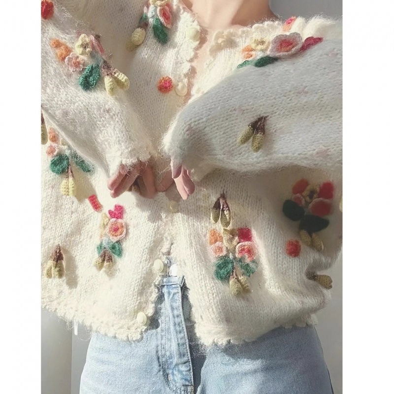 フランスの立体花柄セータージャケットレディース2025年初秋新作優しい甘さゆったりスタイル柔らかなもちもちニットカーディガン