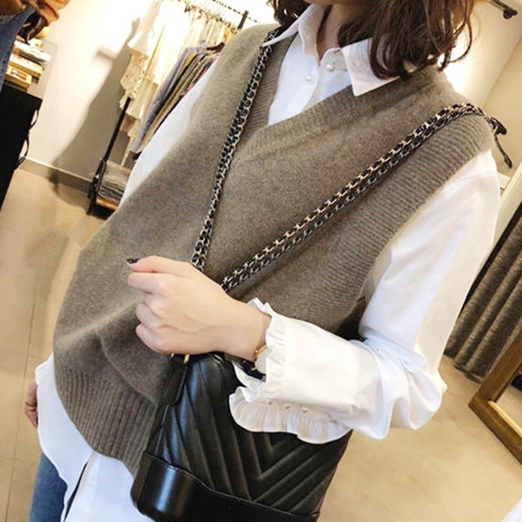 Vネックニットベスト トップス ベスト 袖なし Vネック かわいい 大人可愛い シンプル カジュアル