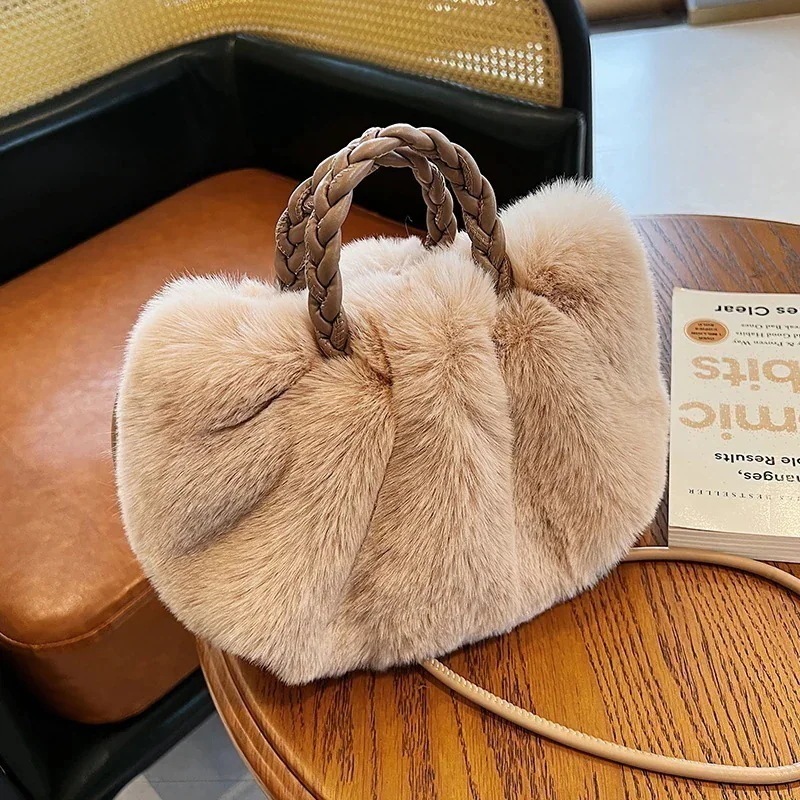 ショルダー バッグプラッシュ プリーツ 雲 愛しい バッグ 新作 汎用性 高级感 ふわふわ ハンドバッグ クロスボディバッグ トートバッグ バックパック