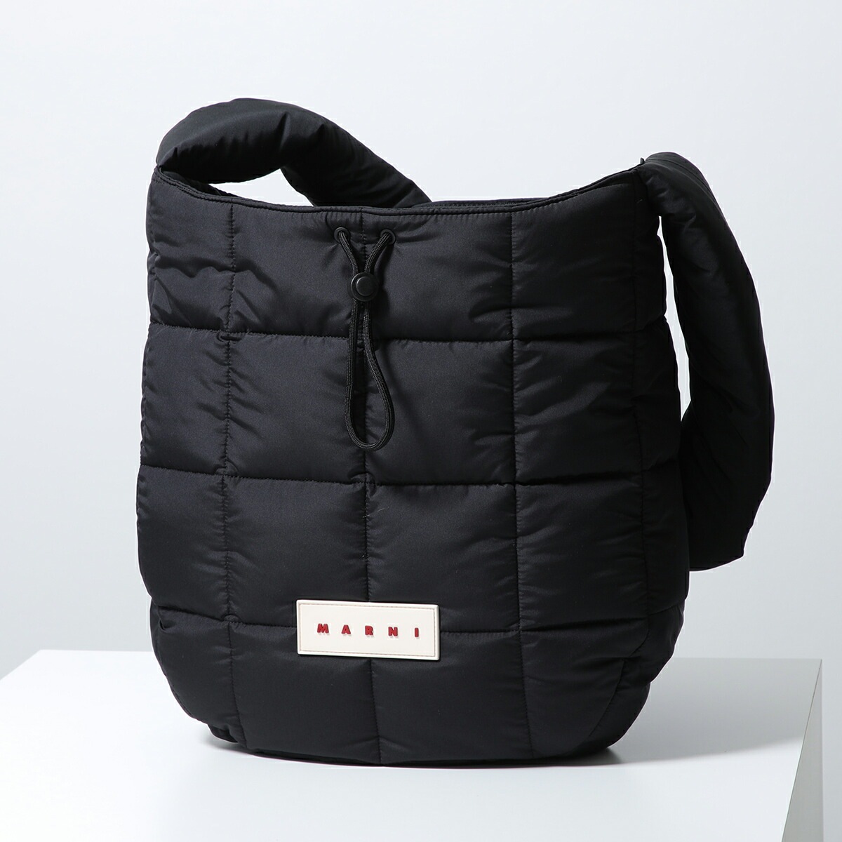 MARNI マルニ ショルダーバッグ Puff パフ SBMQ0125U1 P8068 メンズ キルティング ホーボーバッグ クロスボディ ロゴパッチ 鞄 00N99 SBMQ0125U1P80680