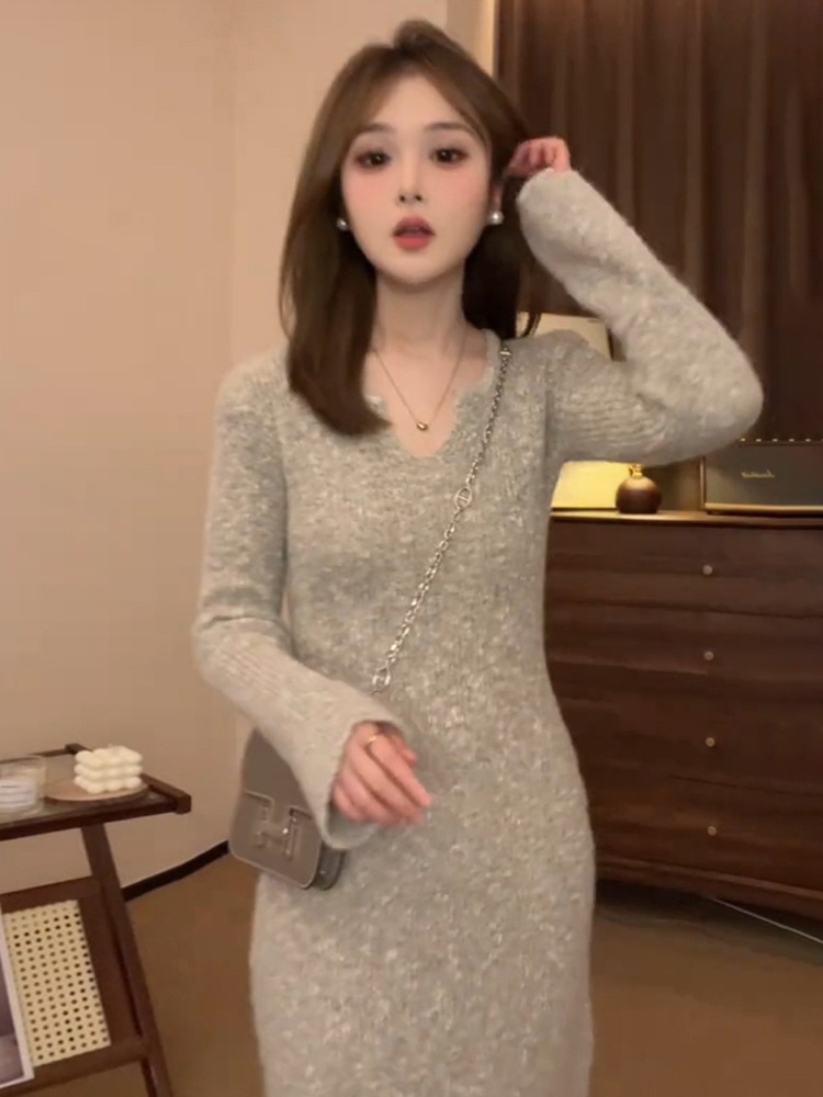 フランスの気質ロングスカート内ニットジャンパードレス子供秋と冬2024新しいコート