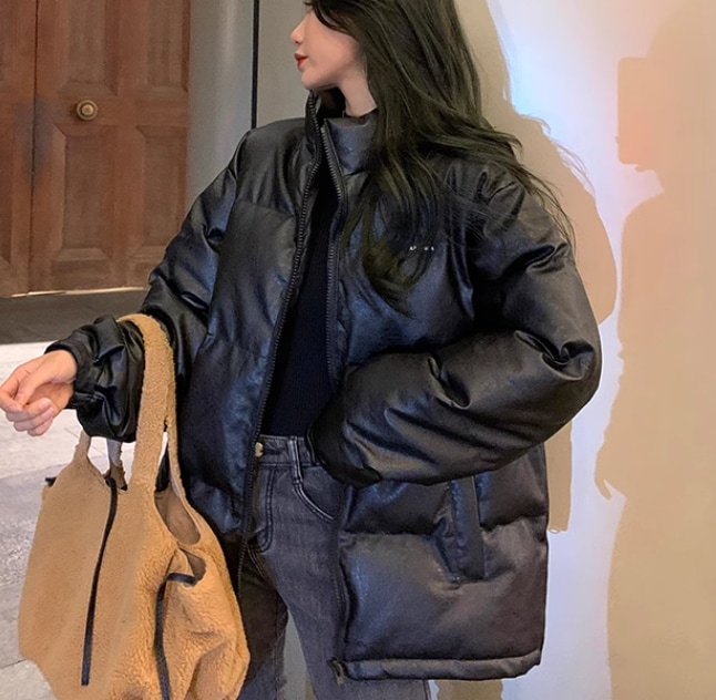 レディース ジャケット コート ブルゾン アウター ミディアム スタンドカラー ストレート ふっくら ファスナー ポケット 厚手 綿 中綿 PU カジュアル おしゃれ かっこいい こなれ感 ラフ