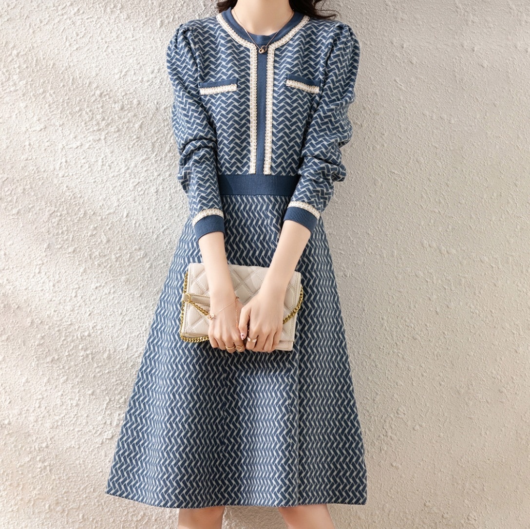 ワンピース ドレス レディース 膝丈 長袖 レトロ モダン かわいい 大人可愛い きれいめ シンプル カジュアル 大人 上品 おしゃれ 柄 春 秋 入学式 ママ お出かけ パーティー イベント ブルー