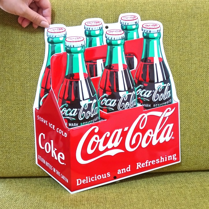 ブリキ看板 コカコーラ アンティーク ガレージ 珍しい プレート 壁飾り 正規ライセンス品 アメリカン 雑貨 カートンボックス インテリア おしゃれ 可愛い サーファー カフェ 店舗