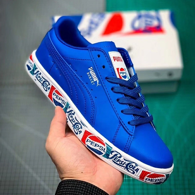 プーマPUMAXPEPSI SUEDEクラシックペプシブランドカジュアルボードシューズメンズシューズレディースシューズ366332-01