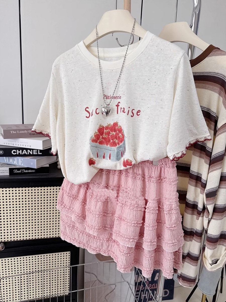 【1点ご購入 で10点プレゼントいたします】甘めレーススリーブ感いちごプリントコットントップス女子2025半袖Tシャツ