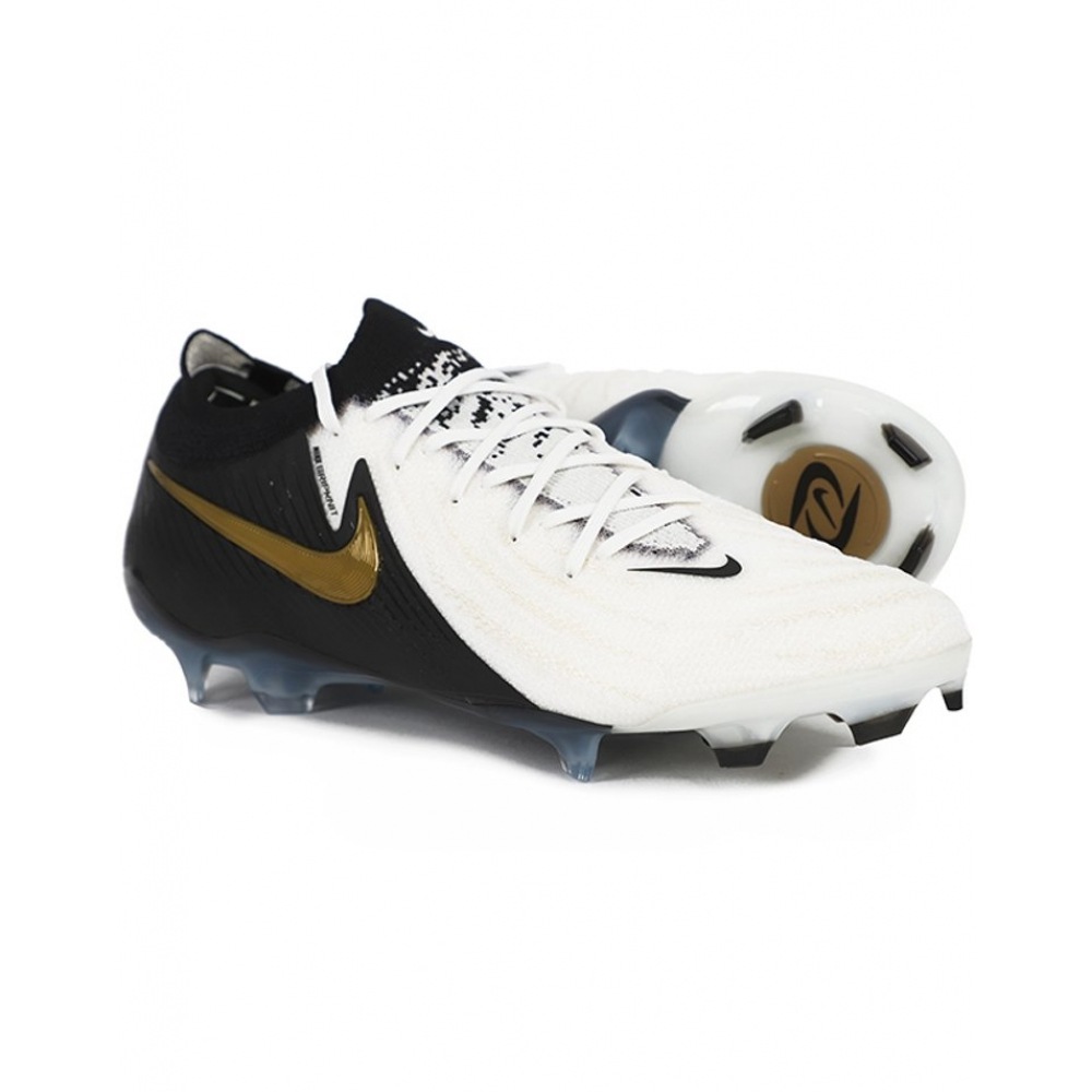ナイキサッカーシューズファントム GX 2 エリート FG
