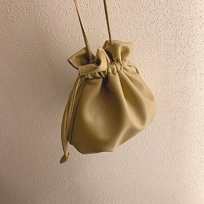 【送料無料】使い方自由2wayバッグ ショルダーバッグ 巾着 バケットバッグ 無地 可愛い大容量トートバッグ