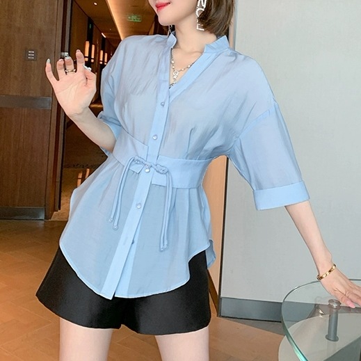 レディース トップス シャツ ブラウス ミディアム丈 5分袖 Vネック 前開き ボタン ウエストマーク 薄手 かわいい 大人可愛い きれいめ シンプル カジュアル 上品 おしゃれ かっこいい