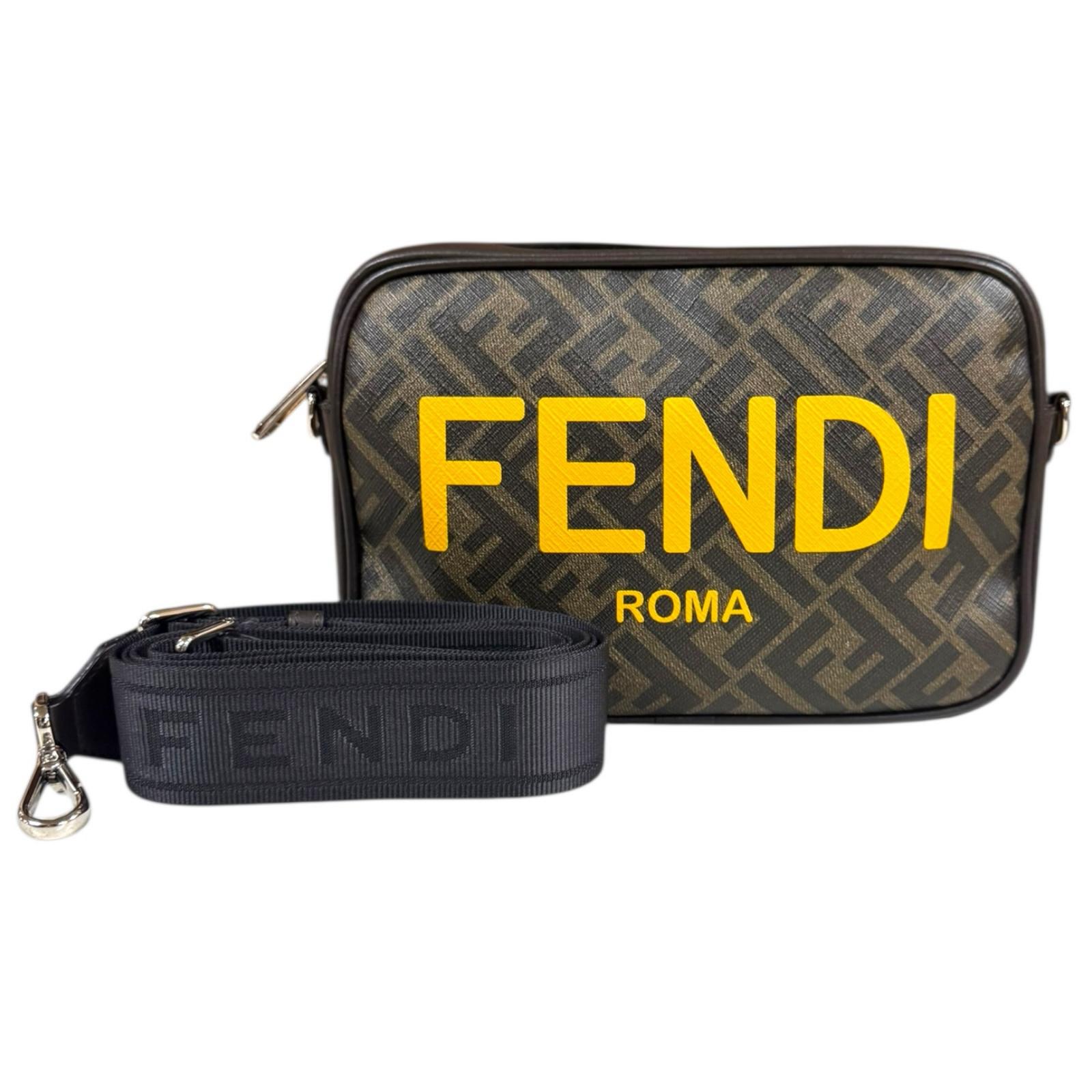 フェンディ カメラケース ミディアム ズッカ ショルダーバッグ ファブリック 7M0286 AJJ4 ブラウン FENDI 中古