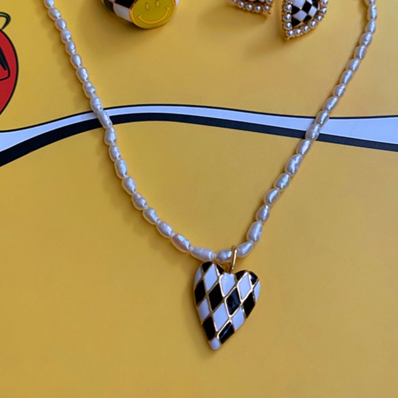 [NCT ヘチャン 着用] ハート チェックボード パール ネックレス NZ1190　韓国 アクセ