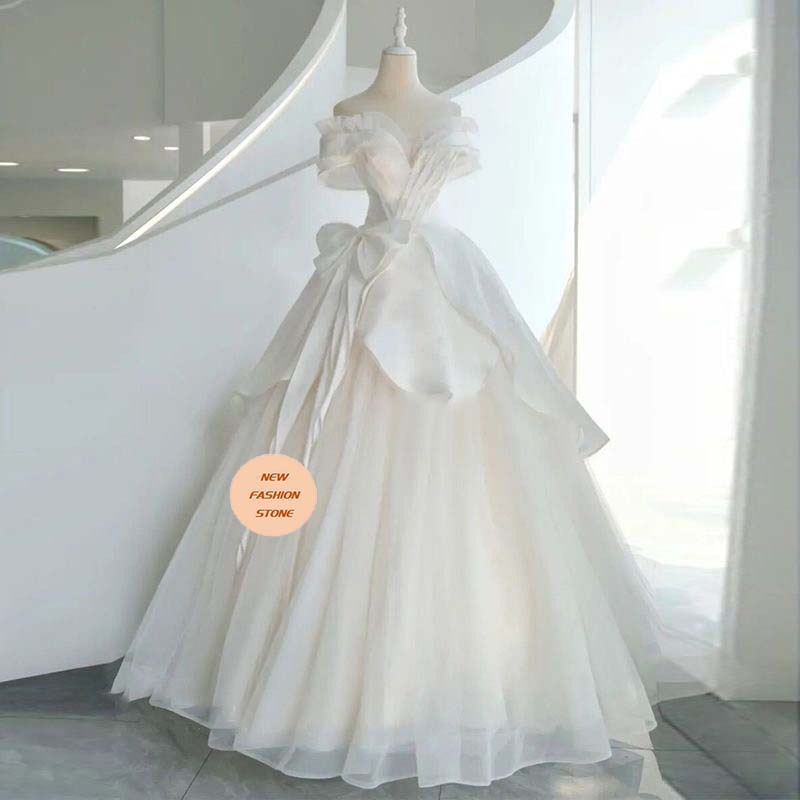 フランスサテンのショルダードレス2024新作ウェディングドレス