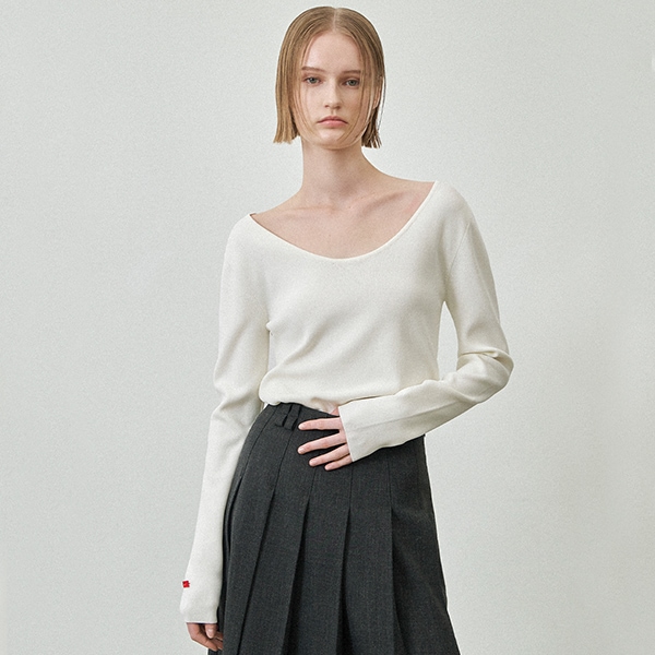 (T-7009)ESSENTIAL HEDETTA LOOSE FIT KNIT