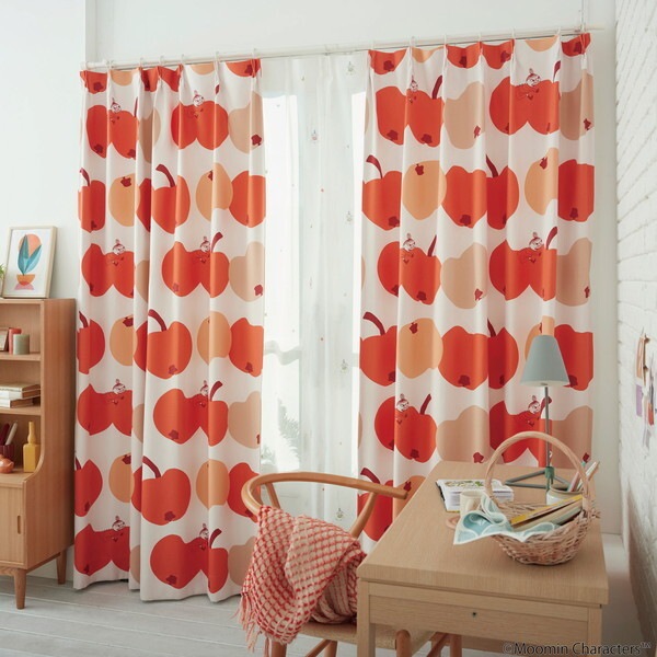スミノエ A1032 100×135 MOOMIN 遮光カーテン リンゴガブリ! 100×135cm オレンジ A1032 1枚入 メーカー直送