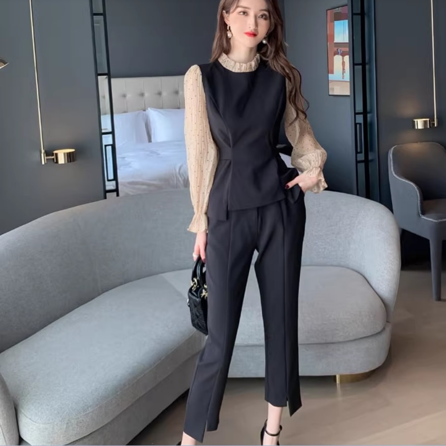 レディース スーツ 上下セット 9分丈 長袖 フリル袖 スリム ストレート セパレート ウエストマーク 都会的 ナチュラル 無地 ドット柄 春 秋 発表会 授業参観 会議 ミーティング プレゼン