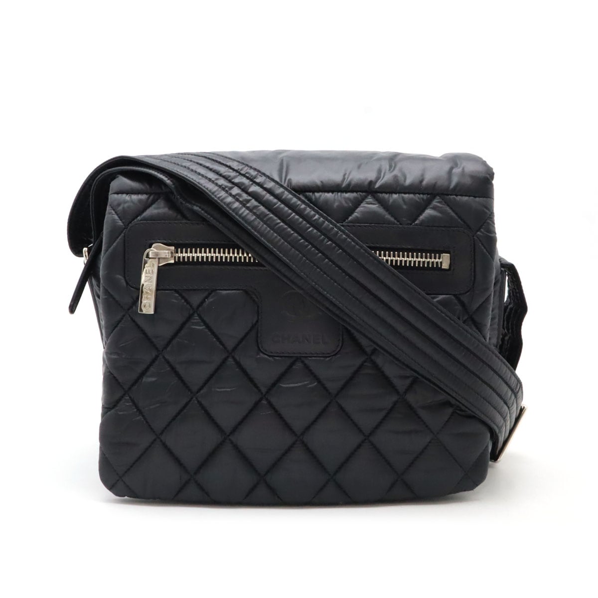 コココクーン マトラッセ スモールメッセンジャー ショルダーバッグ 斜め掛け ナイロン ブラック 黒 シルバー金具 A4861