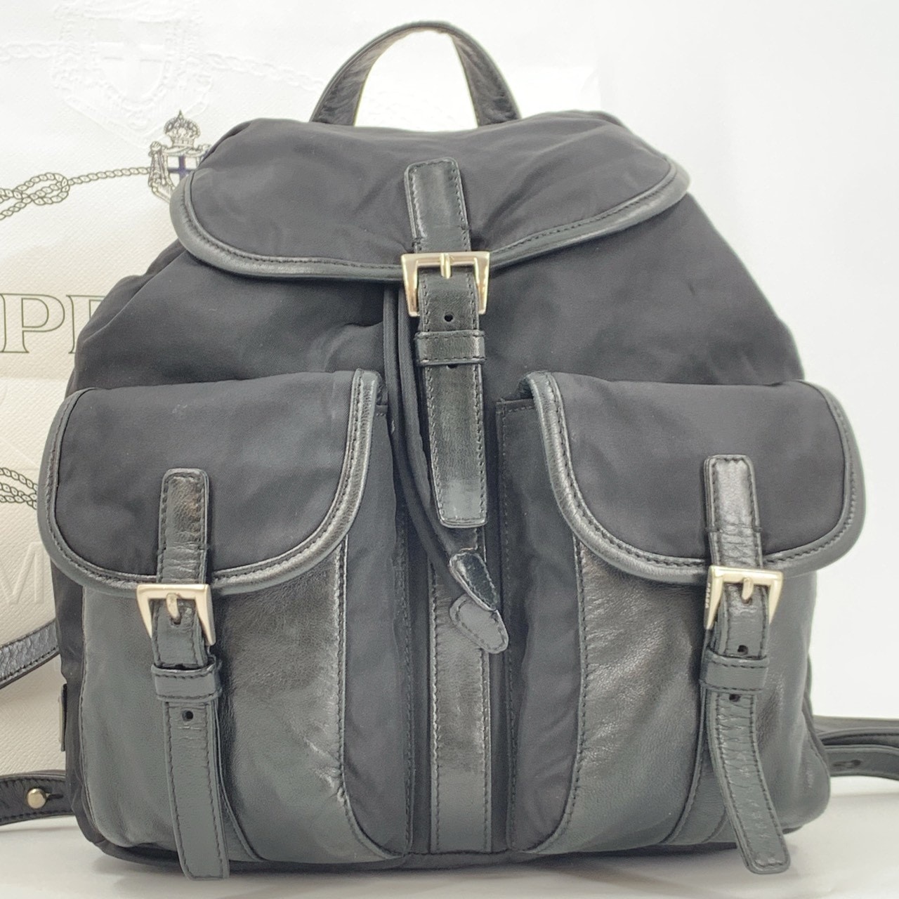 PRADA プラダ テスートナイロン ナッパレザー リュックサック バックパック トライアングル 三角ロゴプレート ロゴ金具 ブラック 黒 本革 白タグ