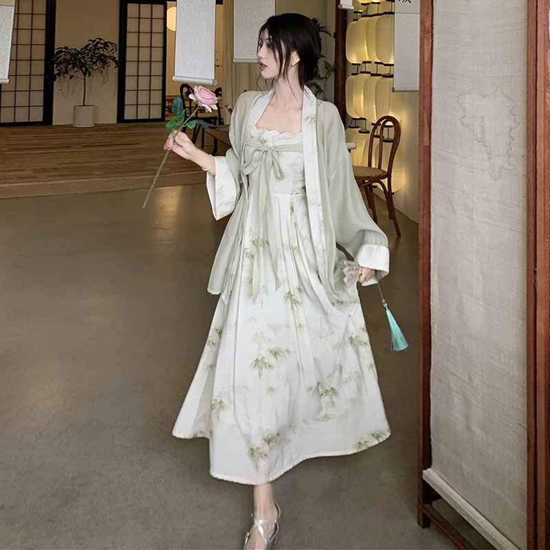 秋の新しい風レトロスーツ新しいスタイルハイエンドスタイル改良された女性用漢服ドレス