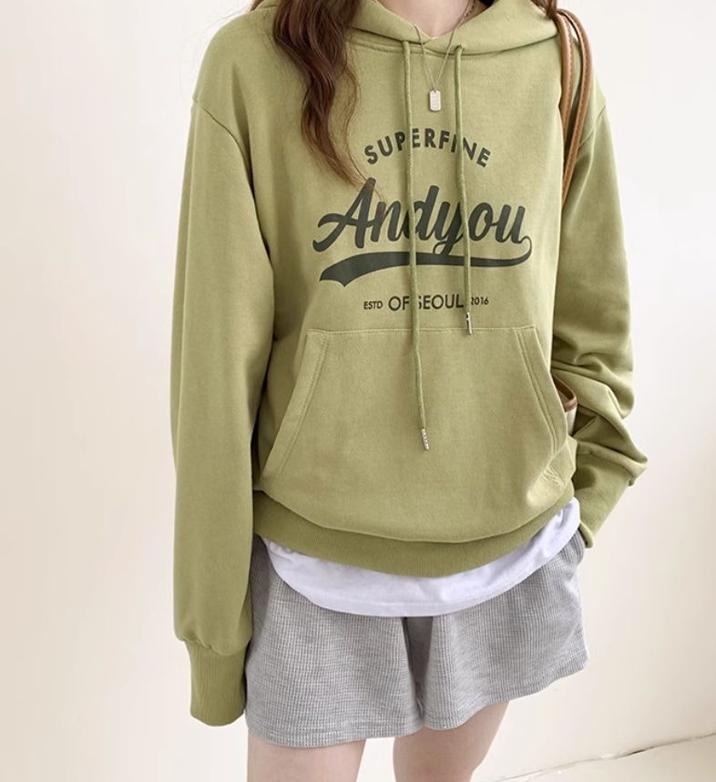 トップス デート モテアイテム トレーナー スウェット パーカー ロゴ コットン 大人可愛い きれいめ 上品 おしゃれ かっこいい 大人可愛い ラブリー キュート ガーリー クール モード系 セクシー