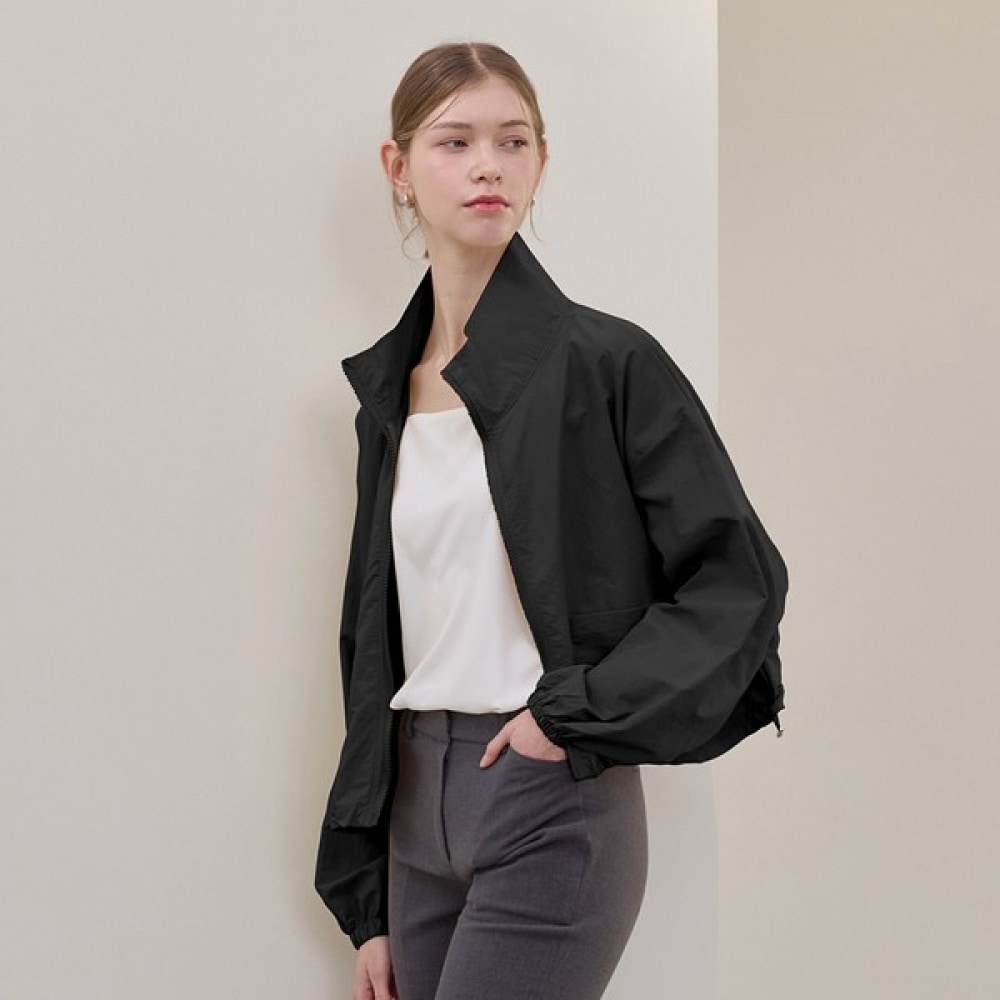 [リアーナニューヨーク] ハイネックポケットライトウェイトジャンパー_ブラック