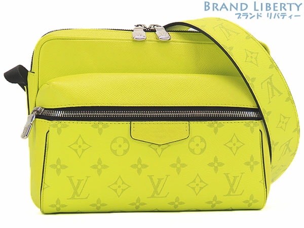 ほぼ新品ルイヴィトンタイガラマモノグラムアウトドアメッセンジャーPM斜め掛けショルダーバッグメッセンジャーバッグ