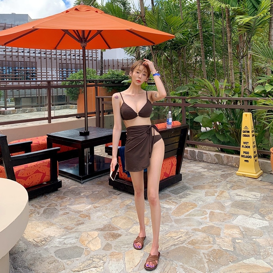 水着 ビキニ 紐ビキニ セクシービキニ パレオ セパレート 紐 リボン 胸元 谷間 谷間魅せ 3点セット スリーピース かわいい 大人可愛い きれいめ セクシー シンプル カジュアル ナチュラル