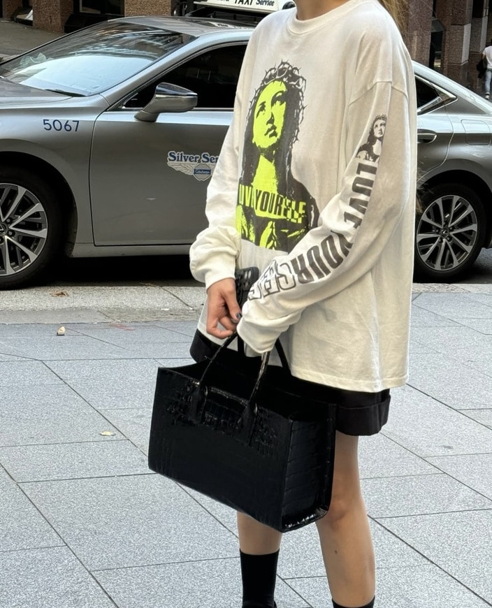 ラブTシャツ 아웃핏 러브 티셔츠 (1color)