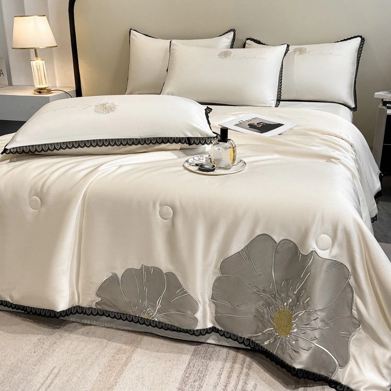 エアコンキルト3点 お肌に優しい柔軟性布団カバー布団カバーシーツ掛け布団カバー敷布団カバー布団カバーセット韓国ファッション 夏洗いシルクキルト4点セット