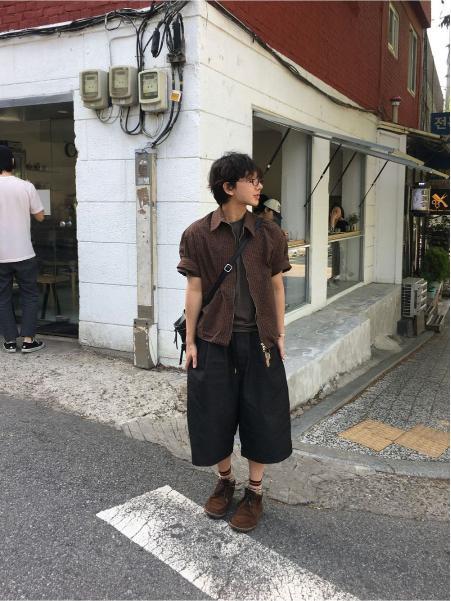 バミューダデニムピンタックパンツ