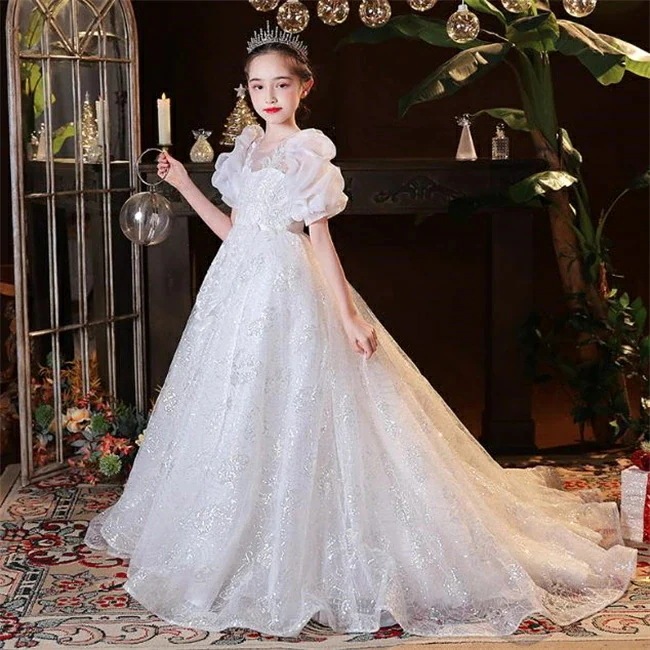 ホワイト ロングドレス　キッズ　ドレス　子供ドレス　Aライン　マキシ丈　フォーマルドレス　ワンピース　キッズ服 子供服 女の子 子ども　発表会　七五三　演出舞台結婚式卒業園　入園式 ピアノ　110