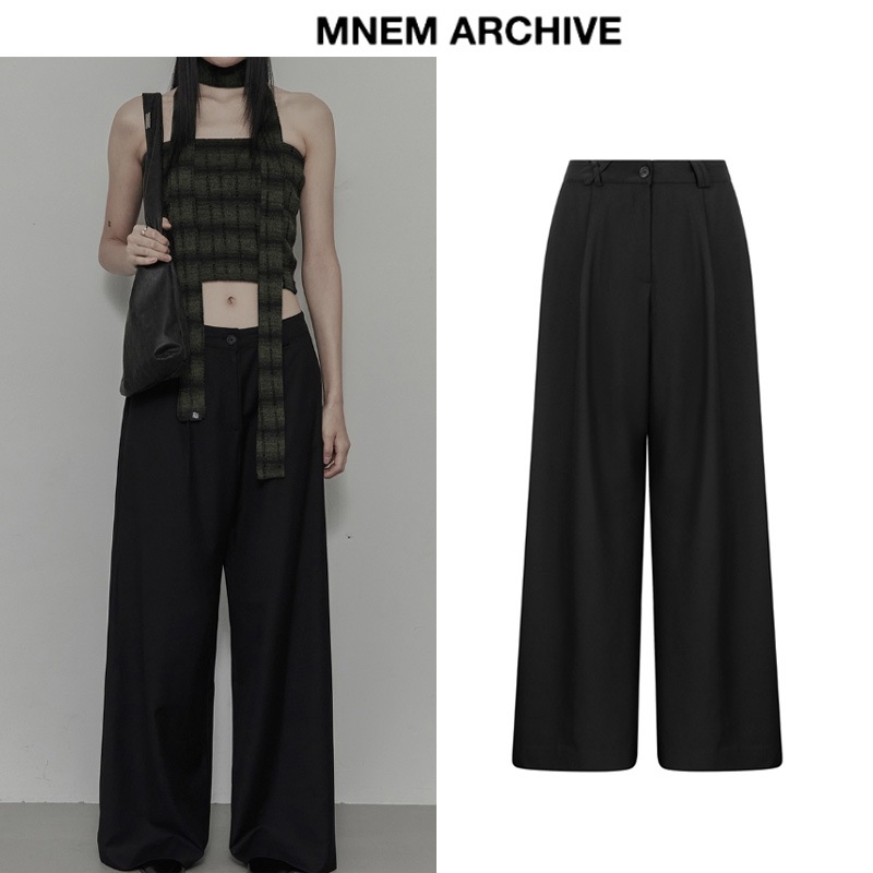 Folded Emblem Slacks