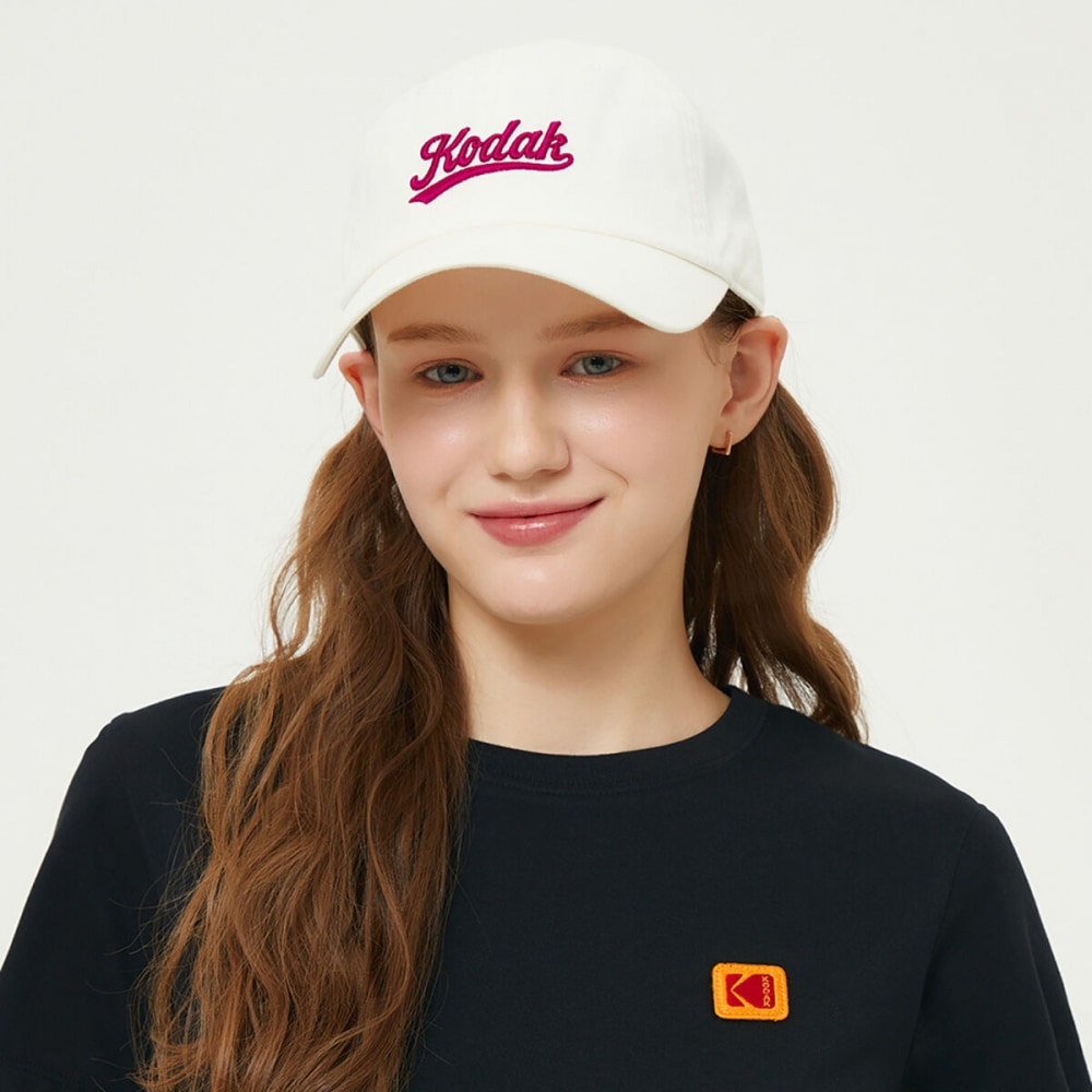 コダックアパレル レタリング リラックスフィット キャップ WHITE