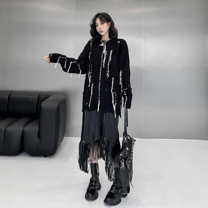 【Noir Mode】 秋冬 穴あき 長袖 ニット セーター チュニック デザイン性 ブラックコーデ 大きいサイズ レディース 体型カバー ニットトップス セーター レディース