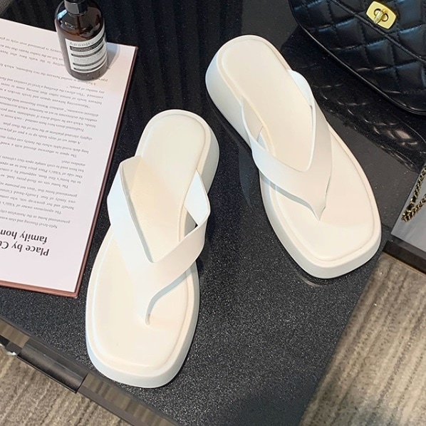 レディース サンダル ビーチサンダル カジュアルシューズ 厚底 4cm 柔らかい 美脚 脚長 きれいめ シンプル 上品 おしゃれ レトロ スポーティー マニッシュ ボーイッシュ ラフ ルーズ こなれ感