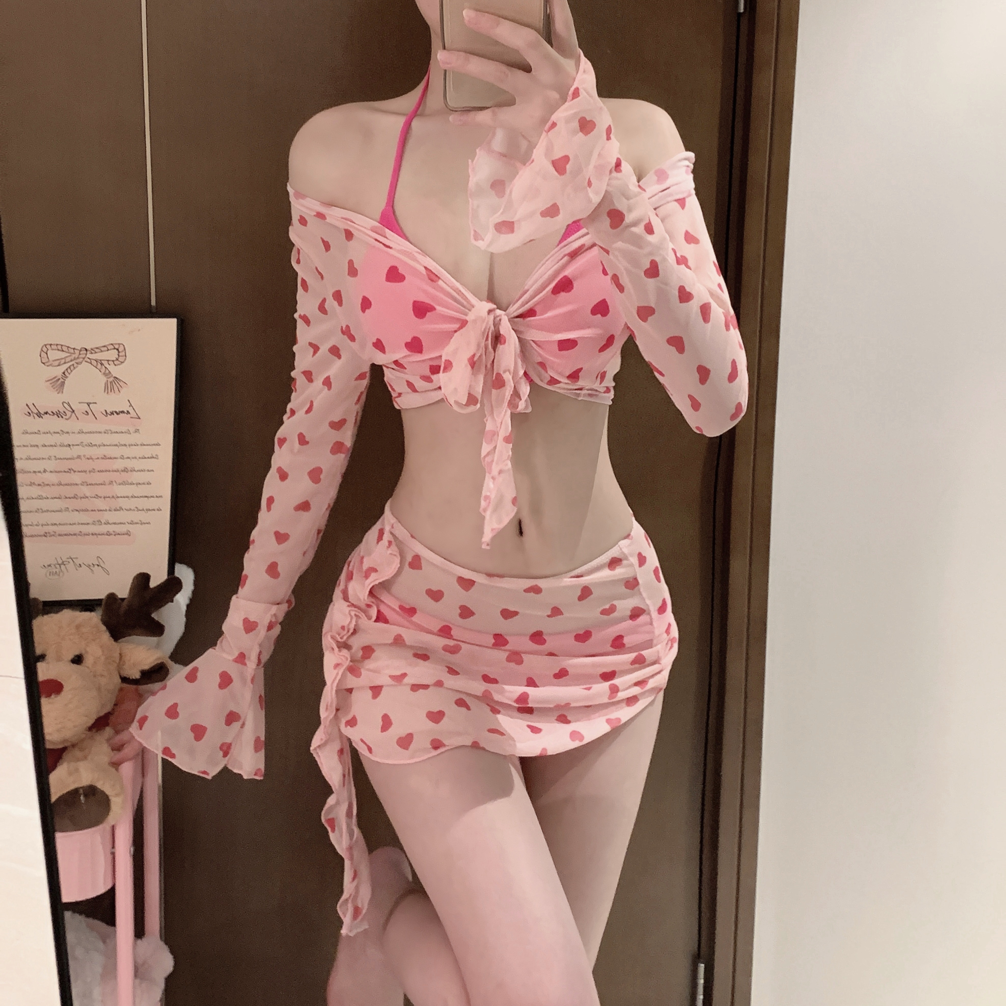 dudu女性用水着 ビキニ スリムでセクシー 2024年 休暇中に集まったおしゃれな貧乳女子学生