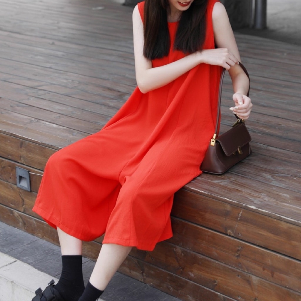 レディース パンツ オールインワン ミディアム 袖なし ノースリーブ ラウンドネック ポケット かわいい 大人可愛い シンプル カジュアル おしゃれ こなれ感 ラフ 個性的 主役級 リラックス