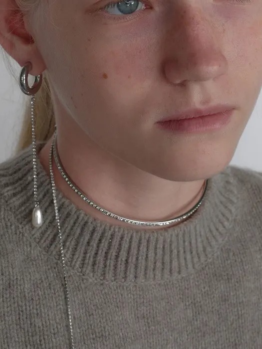 Crystal Flow Wire Choker - Silver 韓国コスメ 韓国ブランド レディースファッション アクセサリー ピアス 指輪 イヤリング 韓国人気 アイドル
