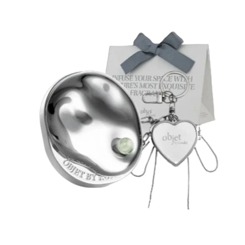 [25FW/New]ソリッドパフュームバーム2.5g 4種択1(+ハートミラーキーリング 贈呈） 4,531円