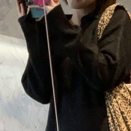 ワンピース 長袖 春 秋 きれいめ カジュアル かわいい ロング シャツワンピース ニット ワンピ 萌袖 Vネック POLO襟 スリム タイト 細身 ストレート ファスナー 黒 ブラック ワンサイズ