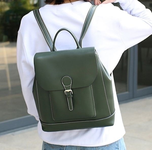 リュック レディース ランキング ブランド 冬 A4 撥水 通勤用 黒 通勤 バッグ 小さめ 革 おしゃれ アウトドア 四角 40 防水 パソコン 軽い 大人 通学 軽量 50代 レザー 春 ノートP