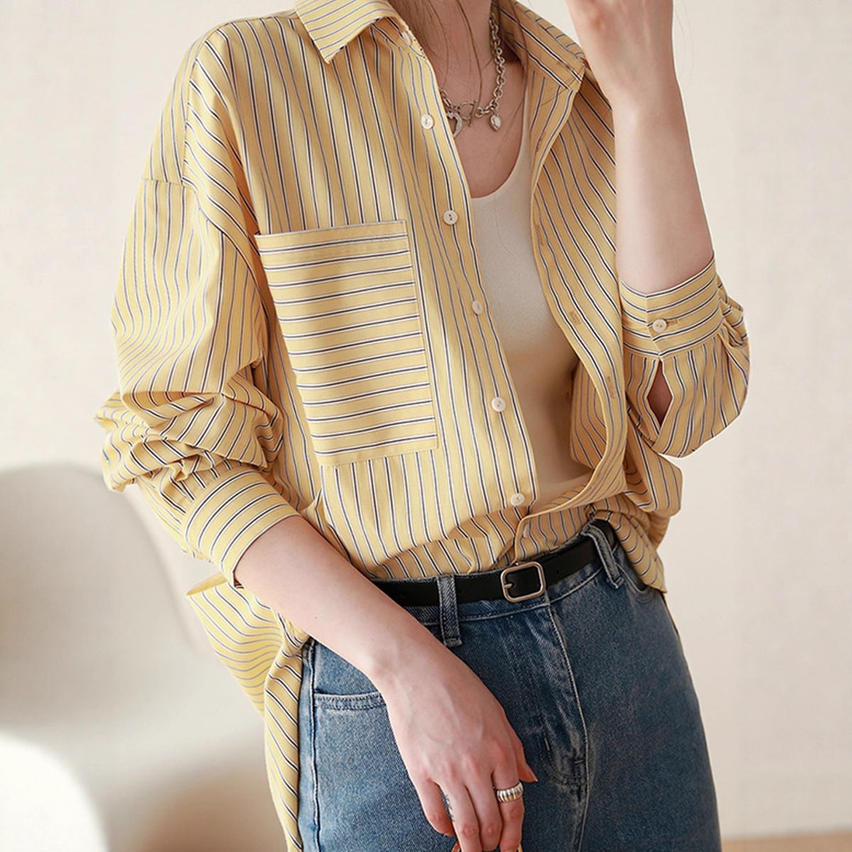 フレンチスタイルの黄色のストライプ柄シャツ夏のデザインユニークなスタイル単体でも重ね着でもインナーやアウターとしても着用できます