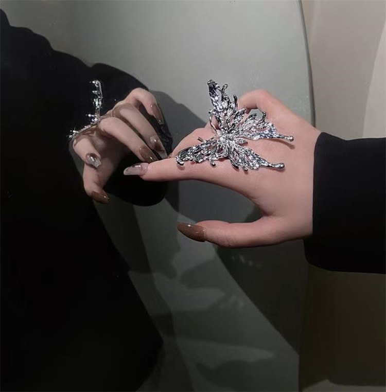 激安セール 蝶の指輪 誇張 リング本 指輪 ファッション 個性 装飾品 ユニークなアクセサリー 人差し指の指輪 上品映え