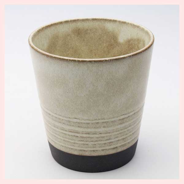 （３Ｐセット）美濃焼（磁器）　彫線紋のカップ（湯呑み・コップ）／白